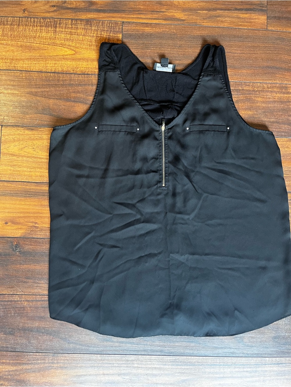 Sleek Black Sleeveless Zip-Front Blouse